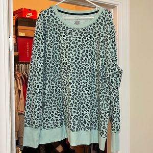 CHEETAH PRINT. Sweater. 3X.